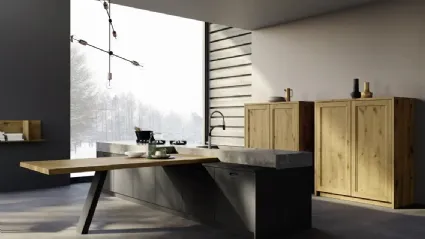 Cucina Moderna in rovere con isola e tavolo in legno massello New Time di Fratelli Mirandola